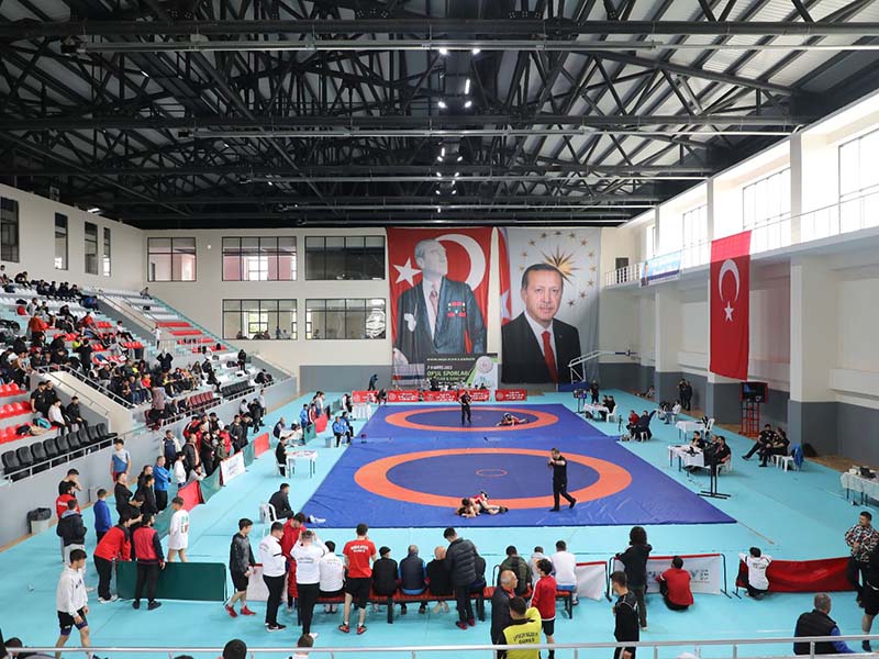 Recep Tayyip Erdoğan Spor Kompleksi kapılarını açtı 